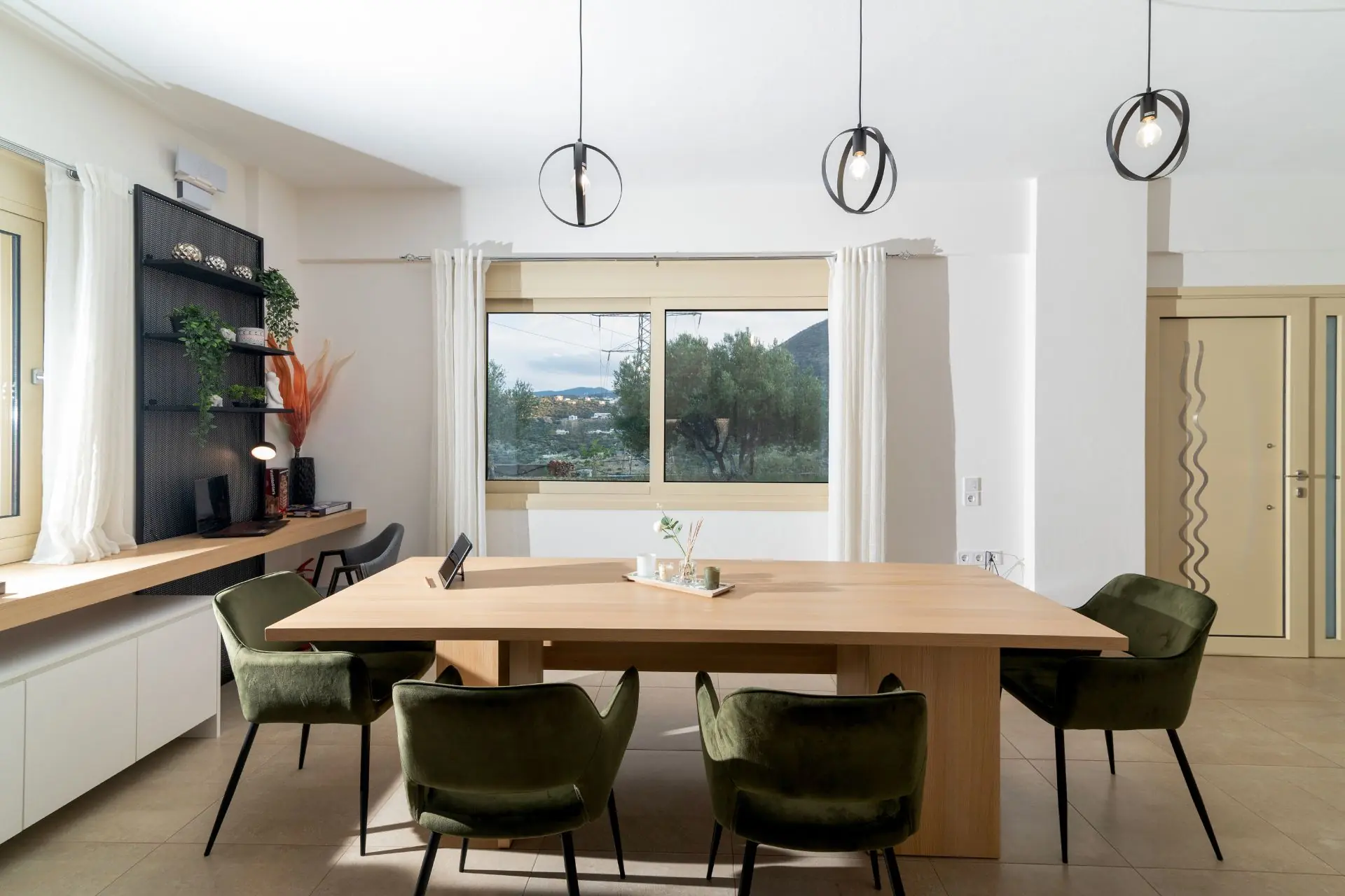 rias-apartment-agios-nikolaos-dining-room-nature-view