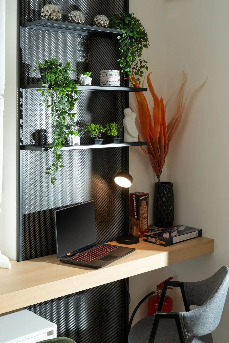 rias-apartment-agios-nikolaos-modern-desk-workspace